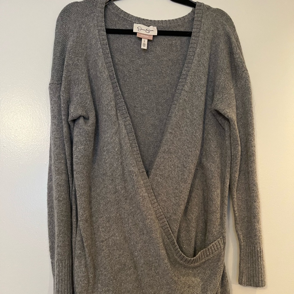 Jessica Simpson nursing long sleeve